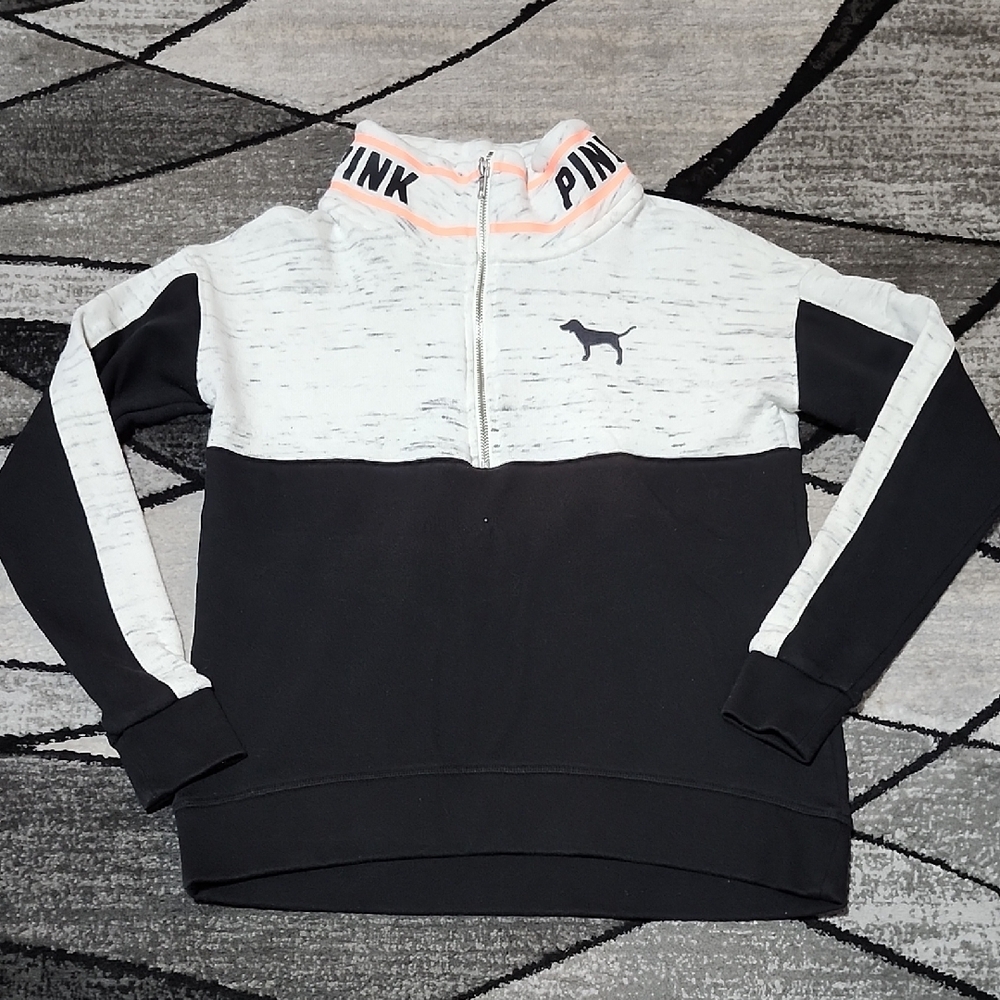 VINTAGE VS PINK 2015 CAMPUS FIT COLOR-BLOCK QUARTER-ZIP MOCK-NECK SWEATSHIRT